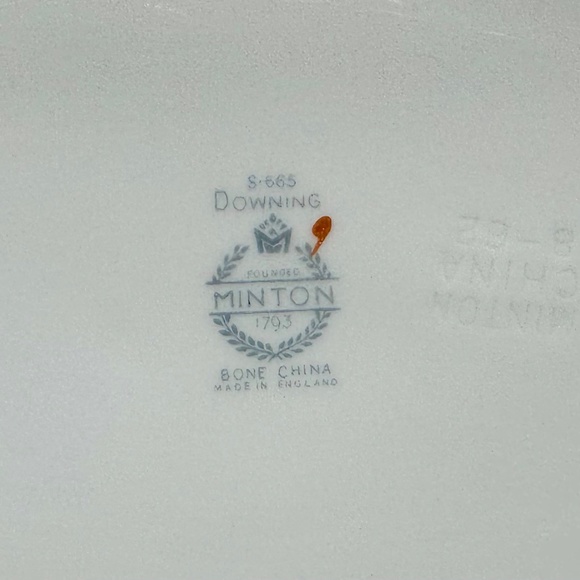 Minton Downing Oval Serving Bowl Bone China England - Picture 5 of 5